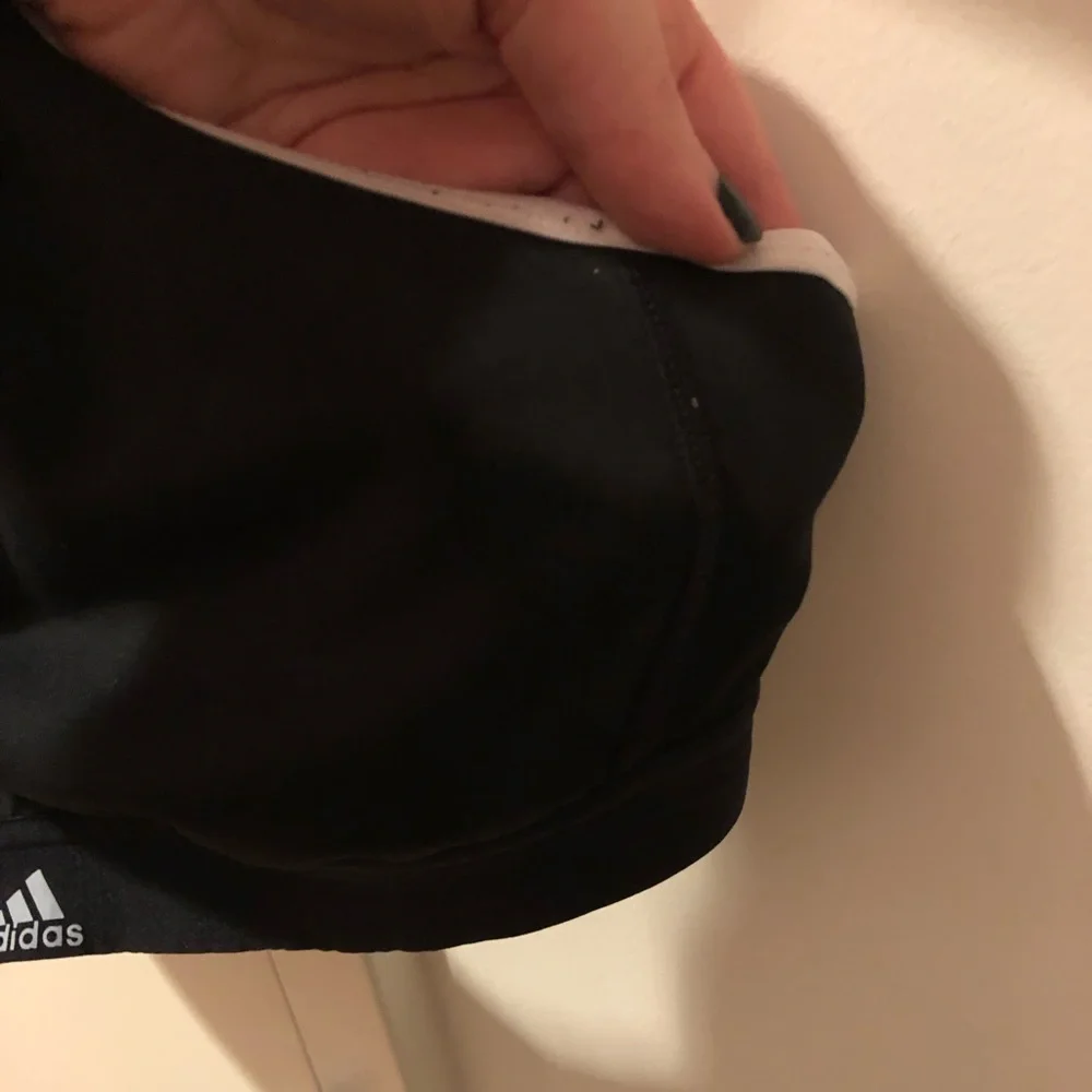 ⛔️SOLD⛔️ Adidas 🖤 Strappy Back Sports Bra - Picture 8 of 14